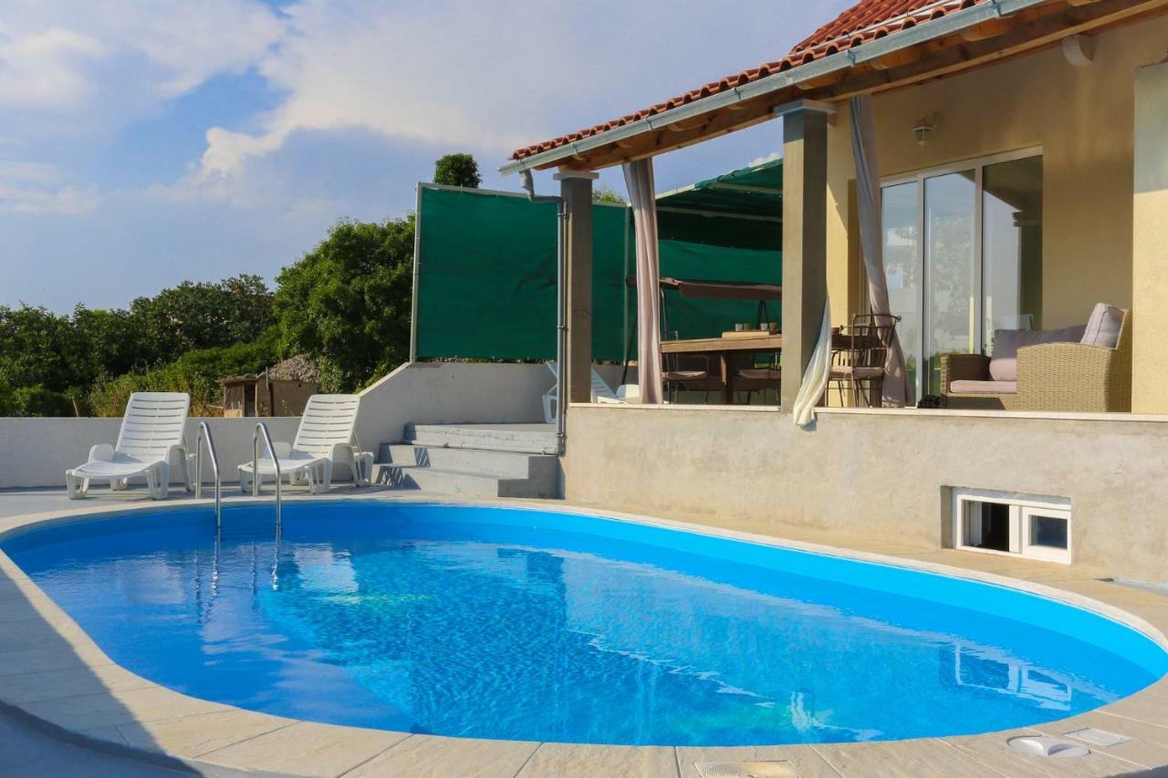 Villa Baras Garden - House With Pool Mirca  Ngoại thất bức ảnh